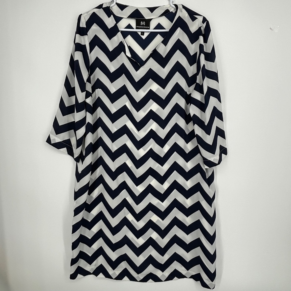 Madderson London Womens Large Sheer Dress Navy Blue White Chevron Stripes 3/4 Sl